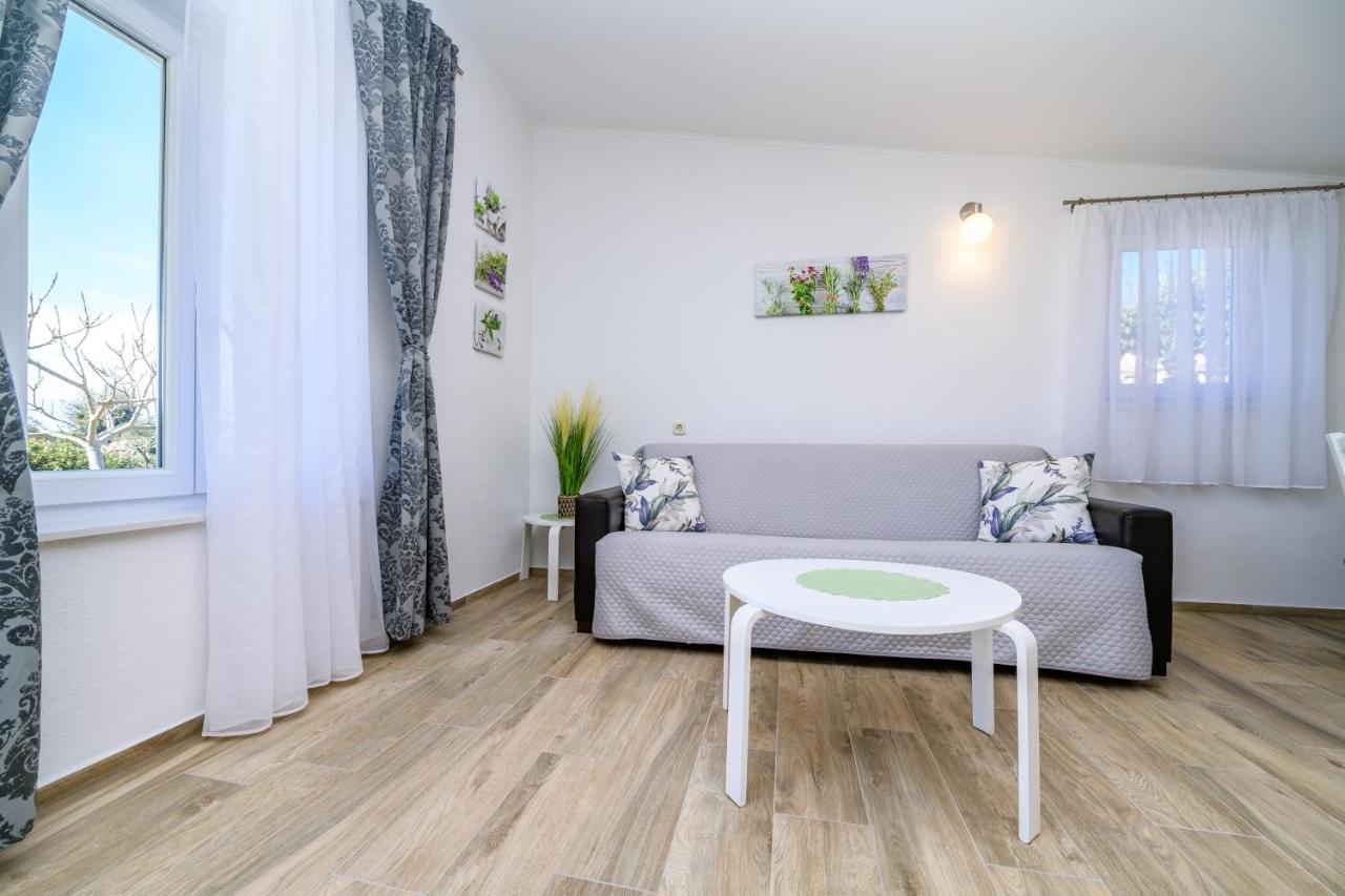 Krcina Holiday Home Cres Kültér fotó